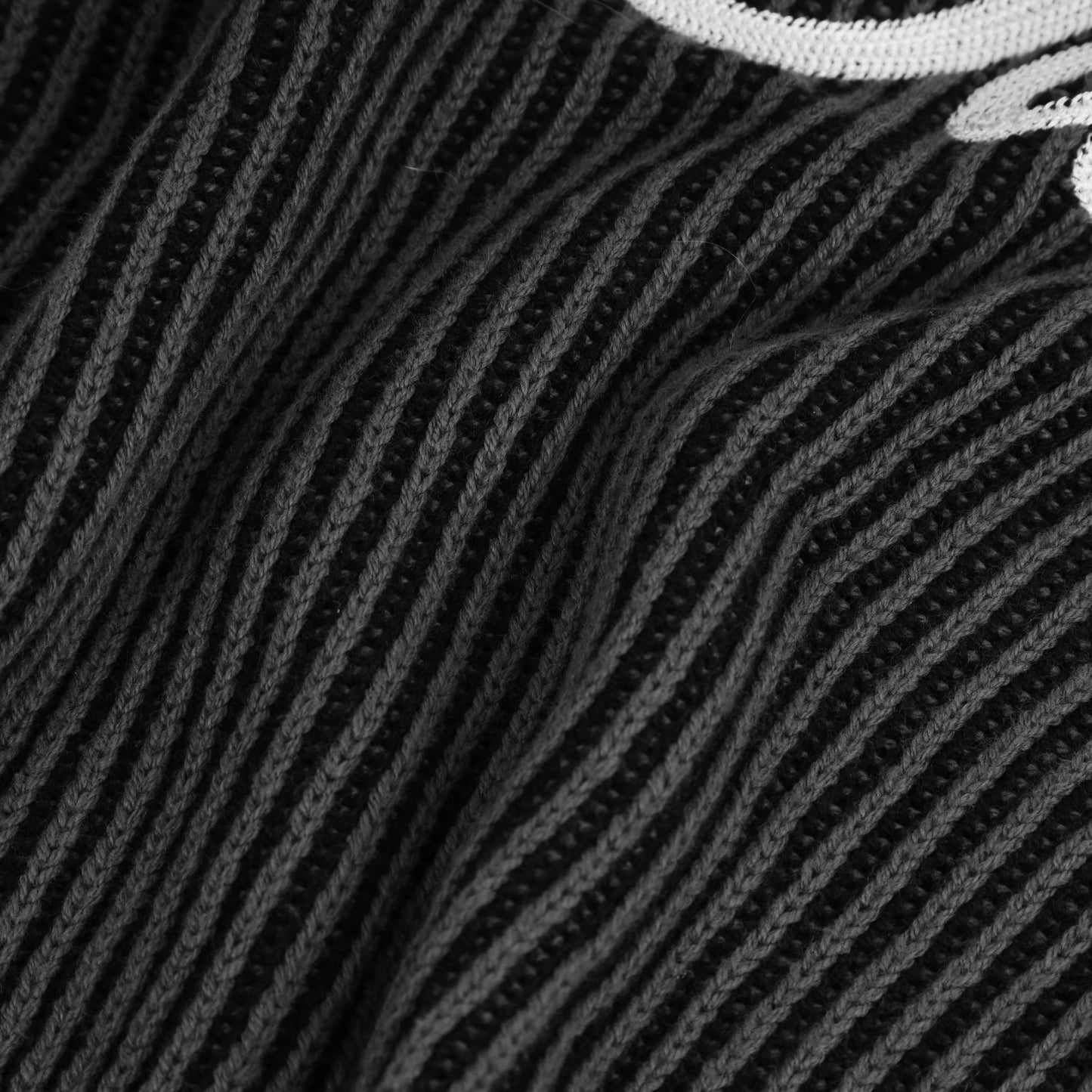 SWE L/S KNIT POLO - BLACK